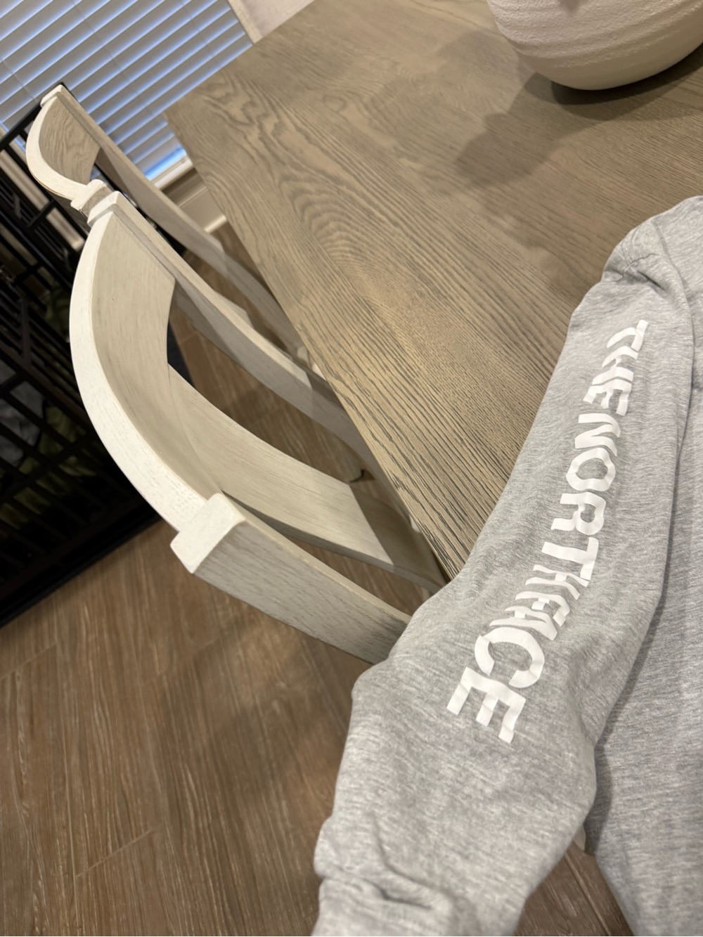 The North Face Light Gray Logo Crew Tee XL - Picture 4 of 11